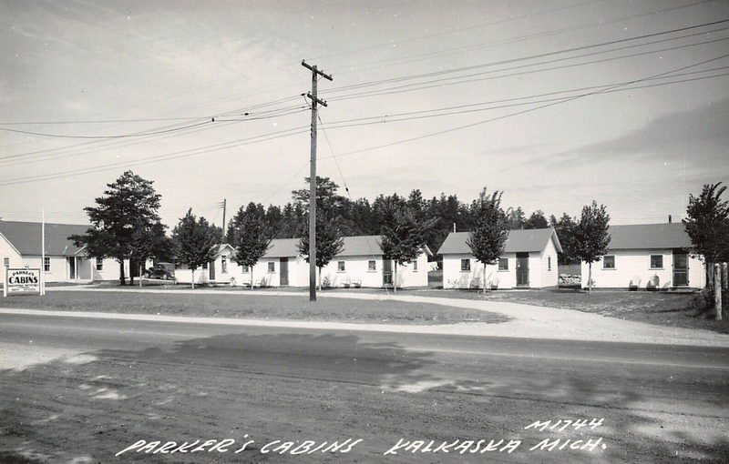 Parkers Cabins - Vintage Postcard (newer photo)